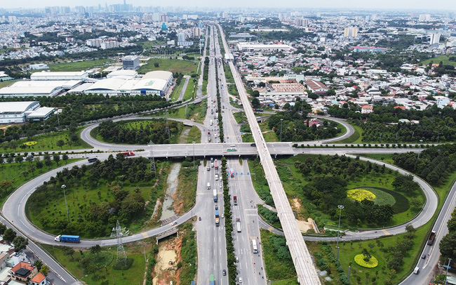 Bán Nhà 3 Tầng Góc 2 Mặt Tiền Sát Vành Đai 2 Linh Đông Khu Phân Lô Ô Tô Đỗ Cửa Chỉ 8,5 Tỷ