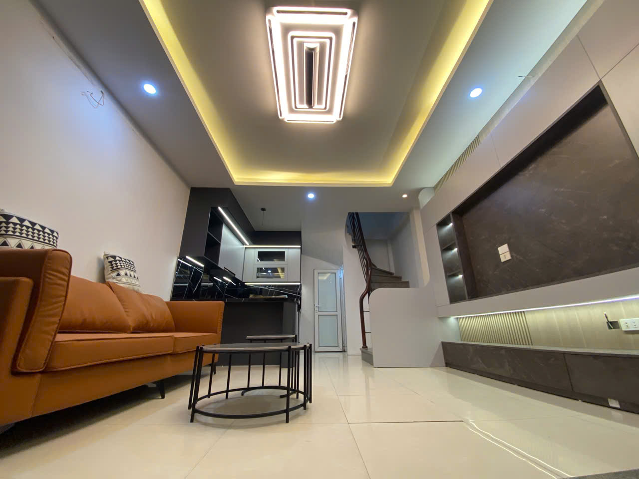 BÁN NHÀ NGỌC THỤY – LONG BIÊN  Ô TÔ ĐỖ CỬA  NHÀ MỚI 100%  FULL NỘI THẤT CAO CẤP  7.39 TỶ