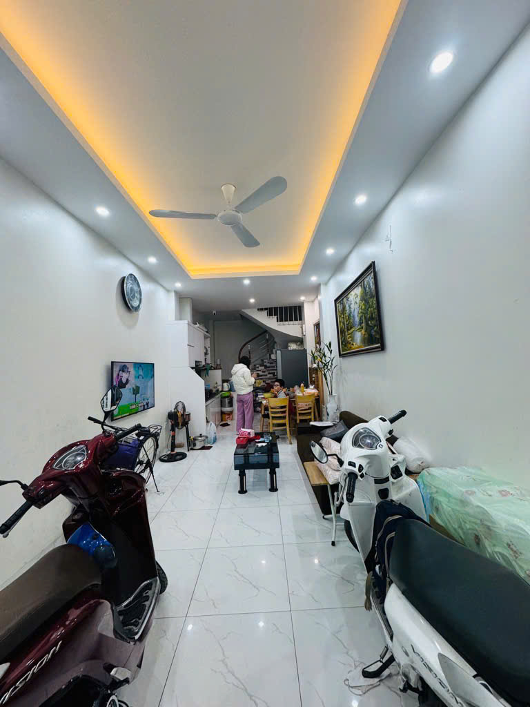 Nhà Đức Thắng – 34m² x 5T – Gần trường, gần chợ - 30m ra Ô Tô – chỉ 6.9 tỷ