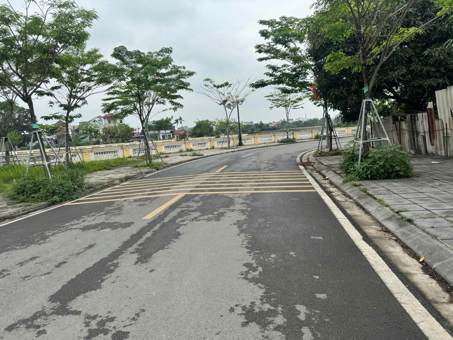 Bán đất view hồ trung tâm Đông Anh Hà Nội - 68m² - giá 8,79 tỷ
