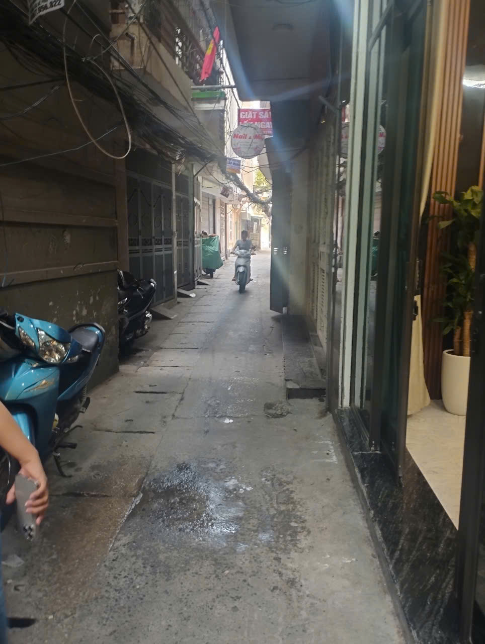 Ban nha rieng Hoa Luu TP Vi Thanh 40m 5 tang 3 ngu