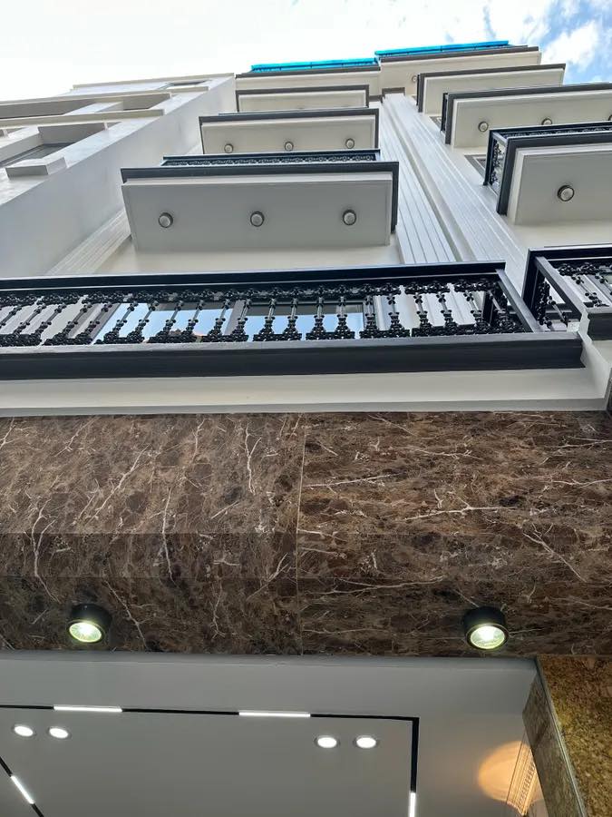 Bán Nhà Ngọc Thụy 36m2, 6T Thang Máy, Ô Tô Đỗ Cạnh Nhà, 2 Thoáng Chỉ Với 9.x Tỷ