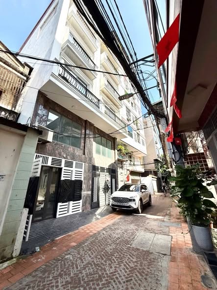 1/11 giảm chào 500tr, chủ cần bán gấp Vị trí đẹp giao thông , giao thương thuận tiện, 3 bước chân ra hồ, công viên.