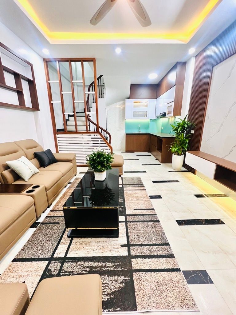 Nguyễn An Ninh – Nhà Đẹp Full Nội Thất – 33m 5 Tầng_ 7 tỷ