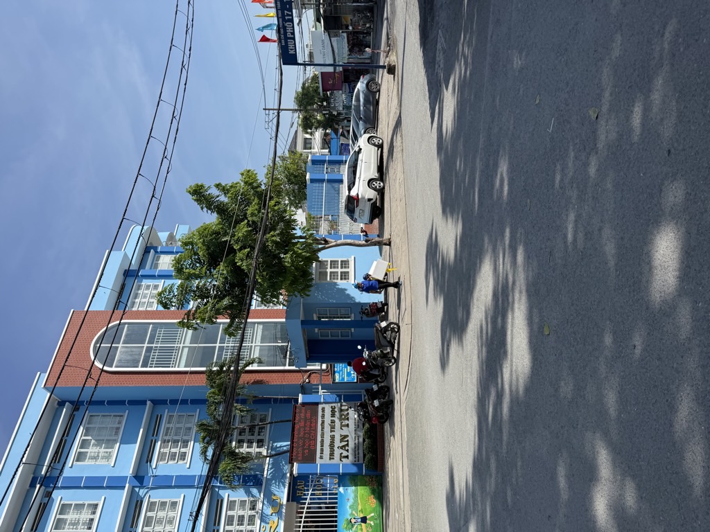 Bán nhà MT đường Tân Trụ 5 tầng ngang 9m sát Emart dòng tiền 33tr/tháng nhỉnh 16 tỷ.