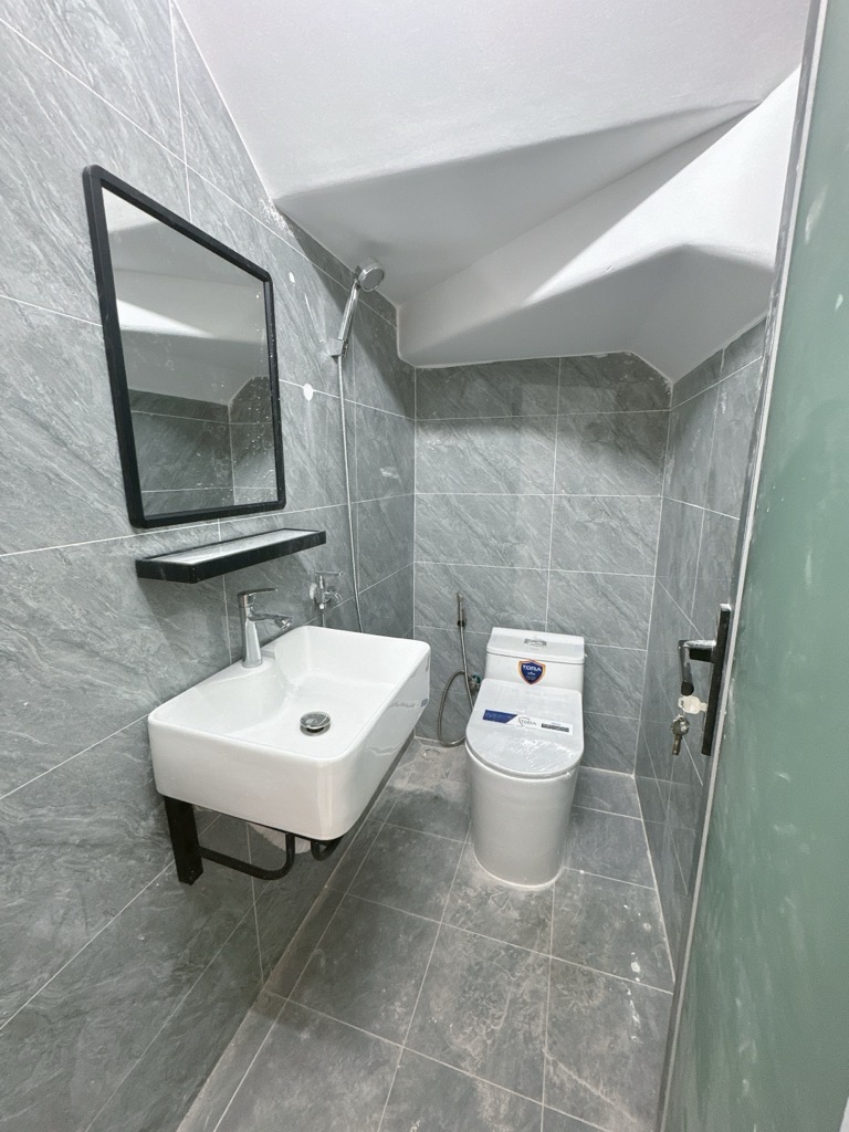 5.1 tỷ, Nhà Quang Trung,  Gò Vấp, 80m² x  2 tầng, 2PN, sân để xe, còn thương lượng
