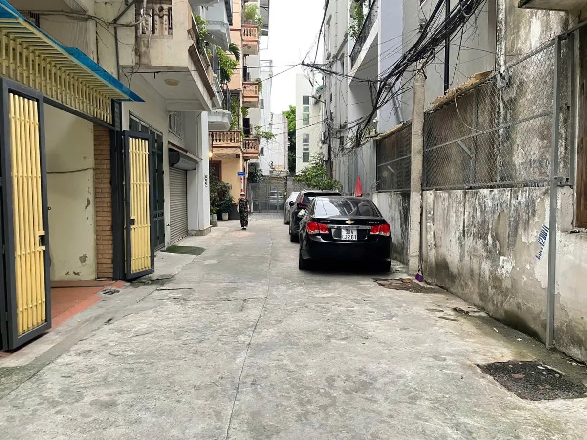 BÁN GẤP NHÀ PHỐ NGUYỄN SƠN 45M2 DÂN XÂY 6 TẦNG, GARA Ô TÔ, Ô TÔ TRÁNH. 16.x TỶ
