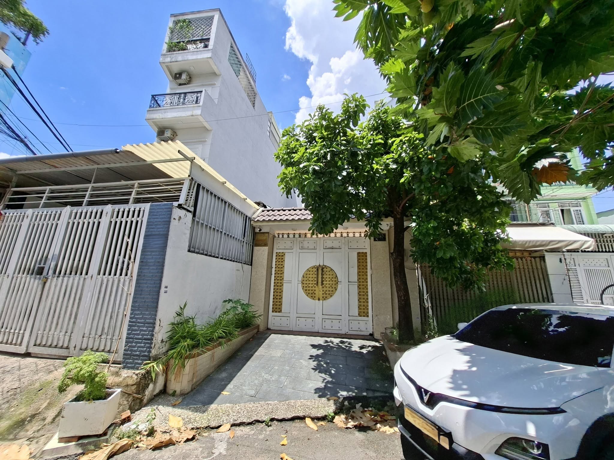Nhà 2 tầng 80m2 (4x20), đối diện Vạn Phúc City, gần QL13, hẻm xe hơi đậu trong nhà, chỉ 7.7 tỷ TL
