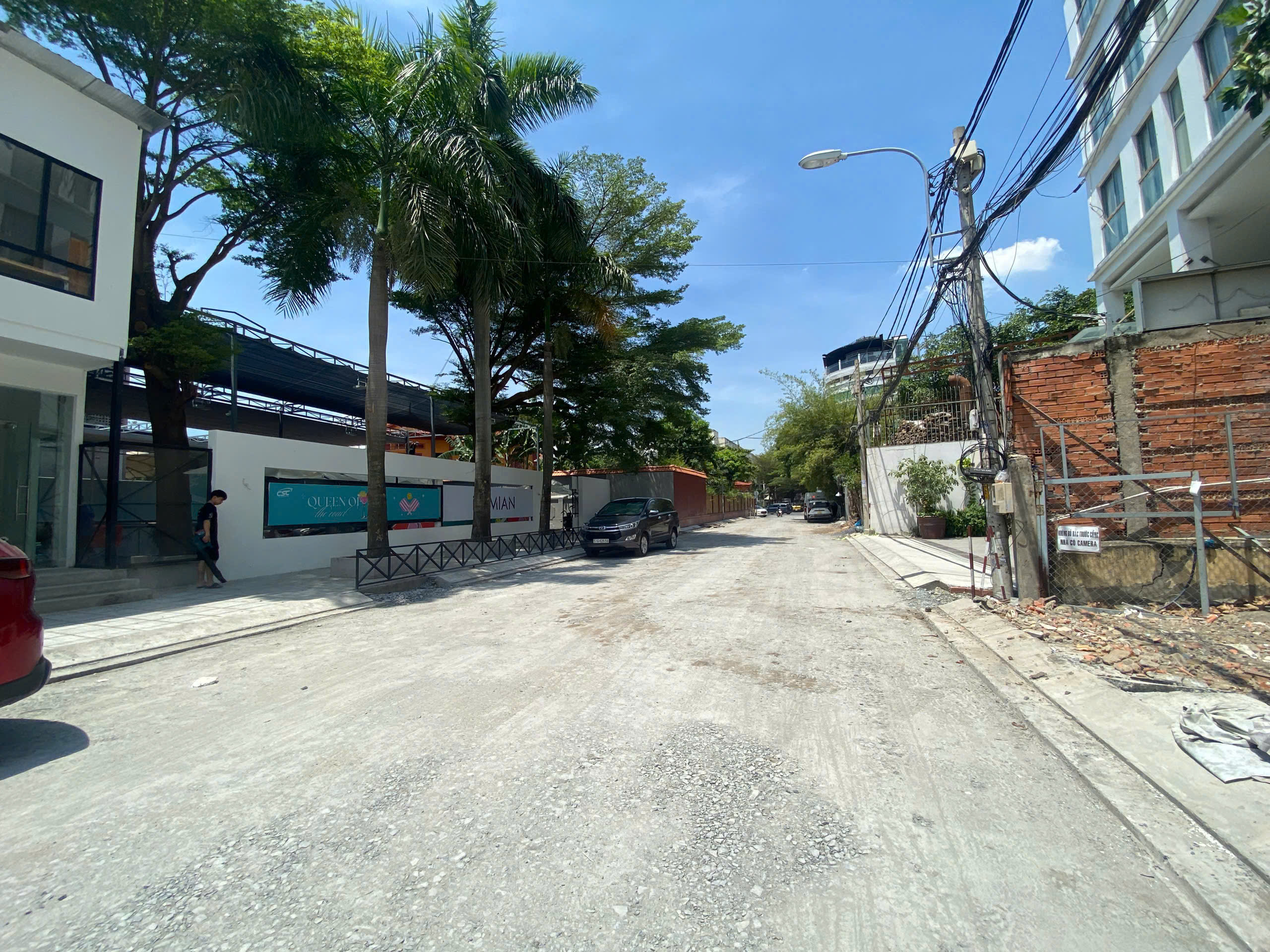 Bán nhà Quốc Hương, Thảo Điền Quận 2 – 600m² – 2 mặt tiền cực đẹp – Giá chỉ 205 tỷ