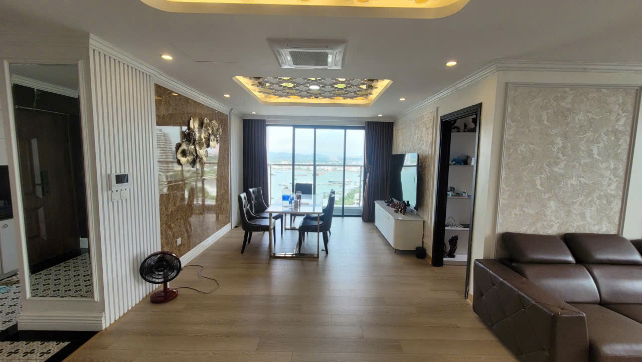 Chính chủ cần bán căn hộ chung cư khách sạn 5 sao trong khu Beverly Hills Đức Dương