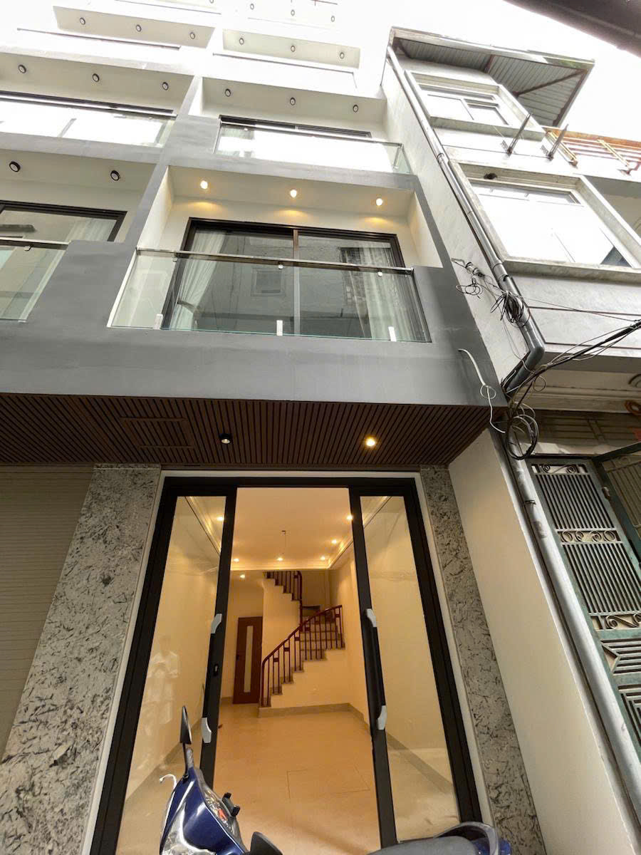 Bán nhà Ngô Gia Tự 32m 6 tầng xây mới gara ô tô hơn 7 tỷ