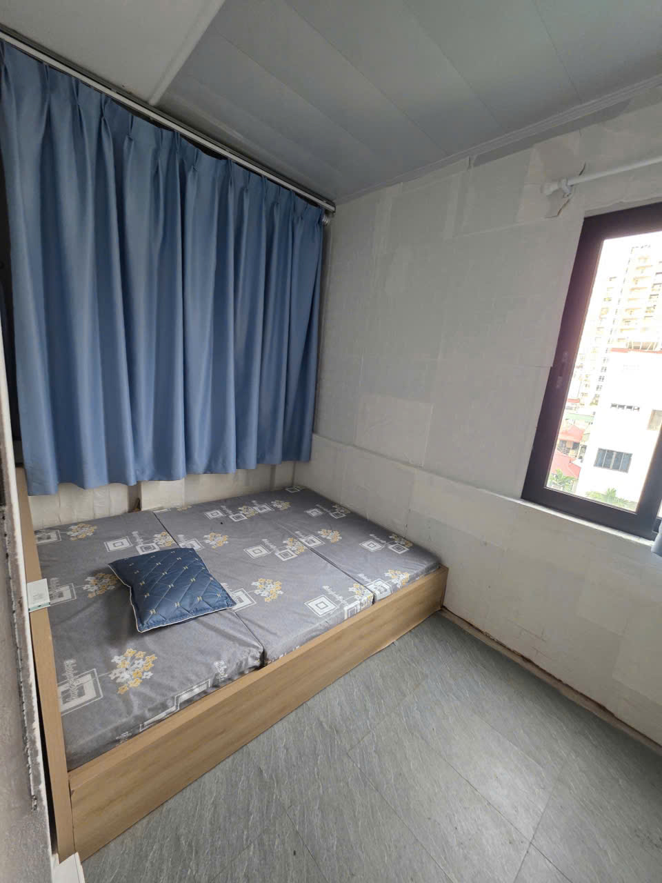 Cho Thuê Ccmn 1Pn 1Pk thoáng tại chỉ 4tr ngõ 603 Lạc Long Quân, Tây Hồ