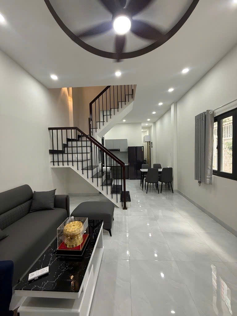 Hẻm 1 Sẹc - Hẻm Xe Hơi Thông - Chỉ 5 Tỷ Nhỉnh - Tân Phú - Nhà Mới - Full Nội Thất - 56M2 - 2 TẦNG - 3PN