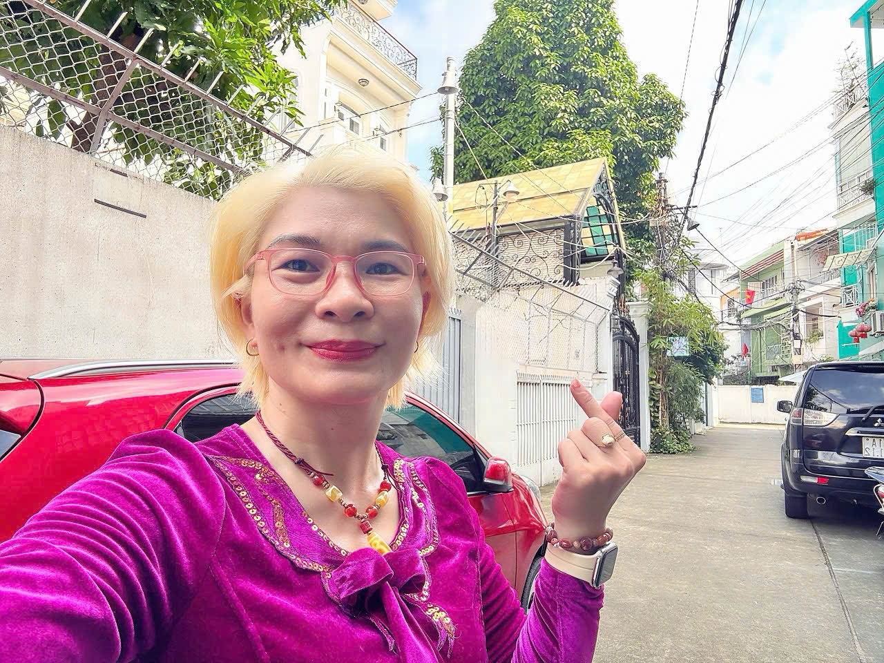 CHÍNH CHỦ 1 ĐỜI XƯA BÁN BIỆT THỰ 2 TẦNG PHONG CÁCH CỔ ĐIỂN Đ.VÕ THỊ SÁU, QUẬN 1 - NGANG ĐẸP 7,9M*26M - HIẾM NHÀ BÁN * LH GIANG GIANG: 093.86.76.685