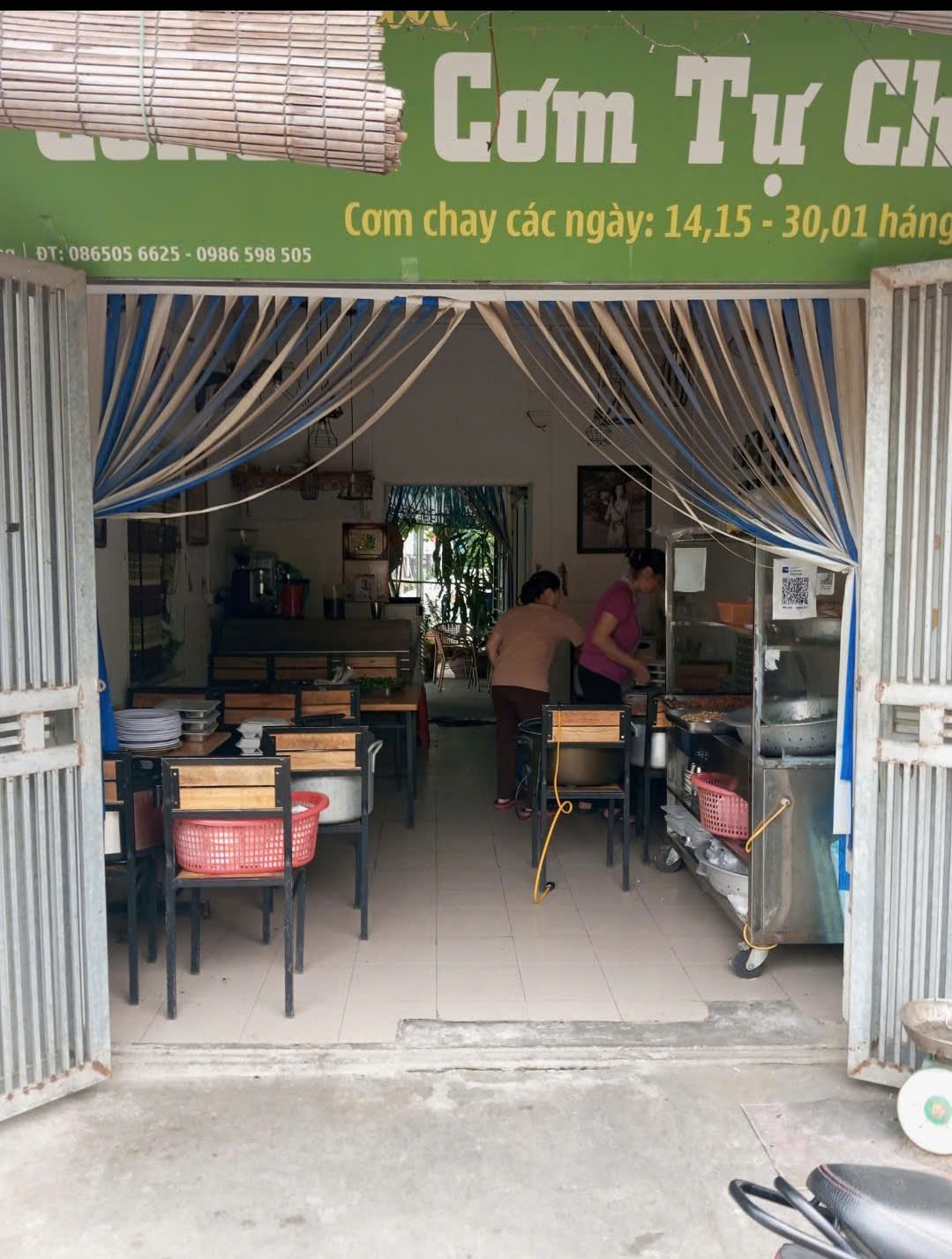 CHO THUÊ 2 CỬA HÀNG MẶT ĐƯỜNG HUỲNH THÚC KHÁNG – PHƯỜNG LÁNG, HÀ NỘI GIÁ CHỈ TỪ 3TR