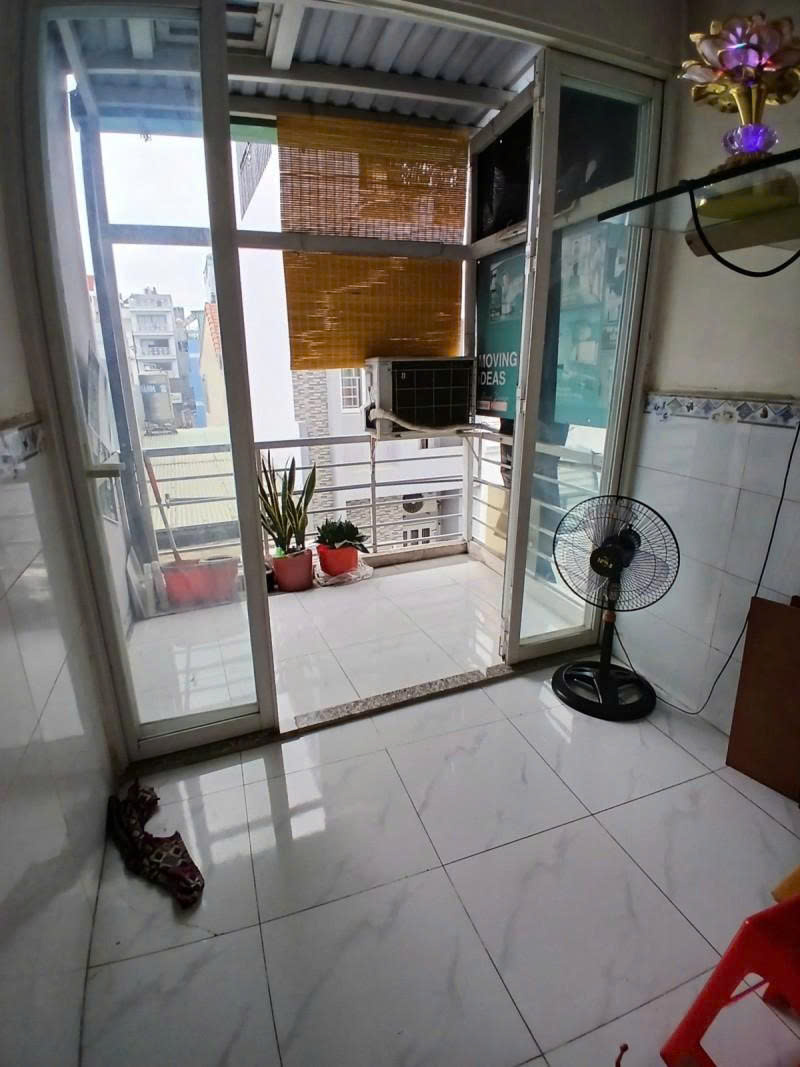 ???????? TT QUẬN 10 GIÁ SỐC HƠN 3 TỶ- 4 LẦU BTCT - 3 PHÒNG NGỦ- HXH THÔNG!-CÓ BANCON ????