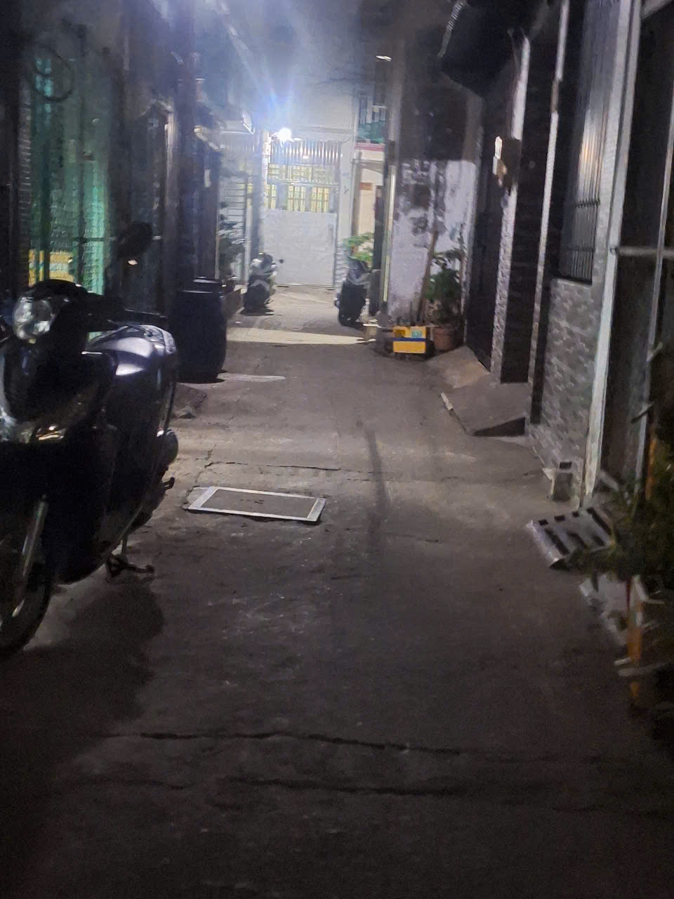 – ????(  13LX)BÁN NHÀ CẤP 4 + DÒNG TIỀN 14TRIEU /THÁNG