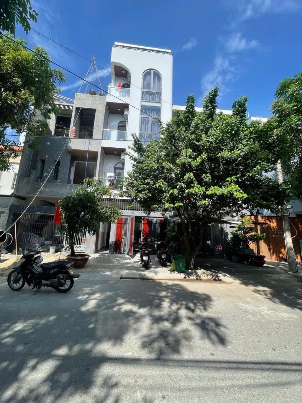 BÁN CĂN HỘ 4 TẦNG MẶT TIỀN NGUYỄN LỮ – TRUNG TÂM NAM VIỆT Á