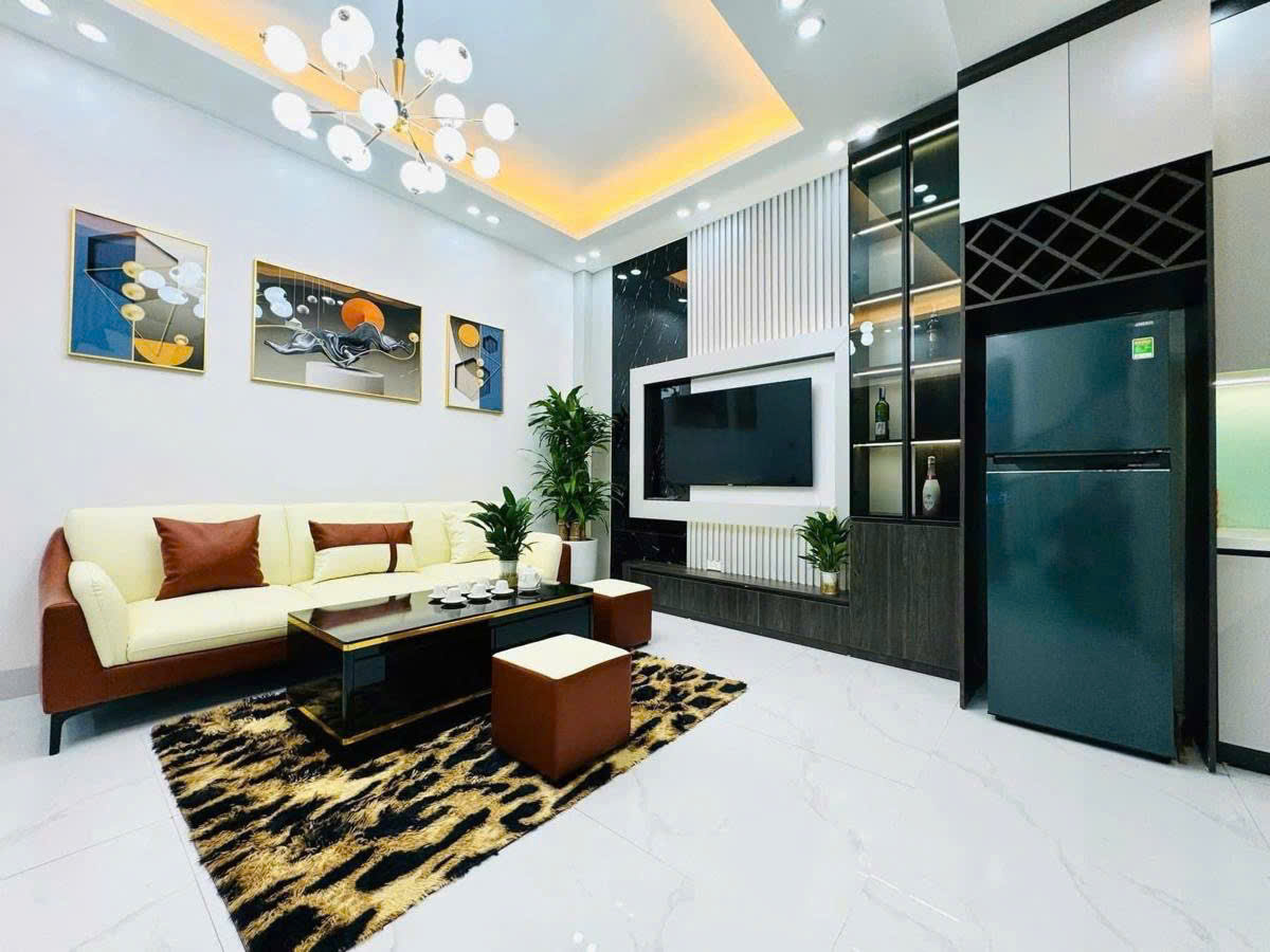 SIÊU HIẾM SIÊU HÓT VỊ TRÍ VÀNG KHU VỰC KINH DOANH ĐỈNH CAO - 2 MẶT PHỐ VỈA HÈ OTO TRÁNH - SÁT ĐÀI TRUYỀN HÌNH , VÀI BƯỚC RA HỒ NGỌC KHÁNH