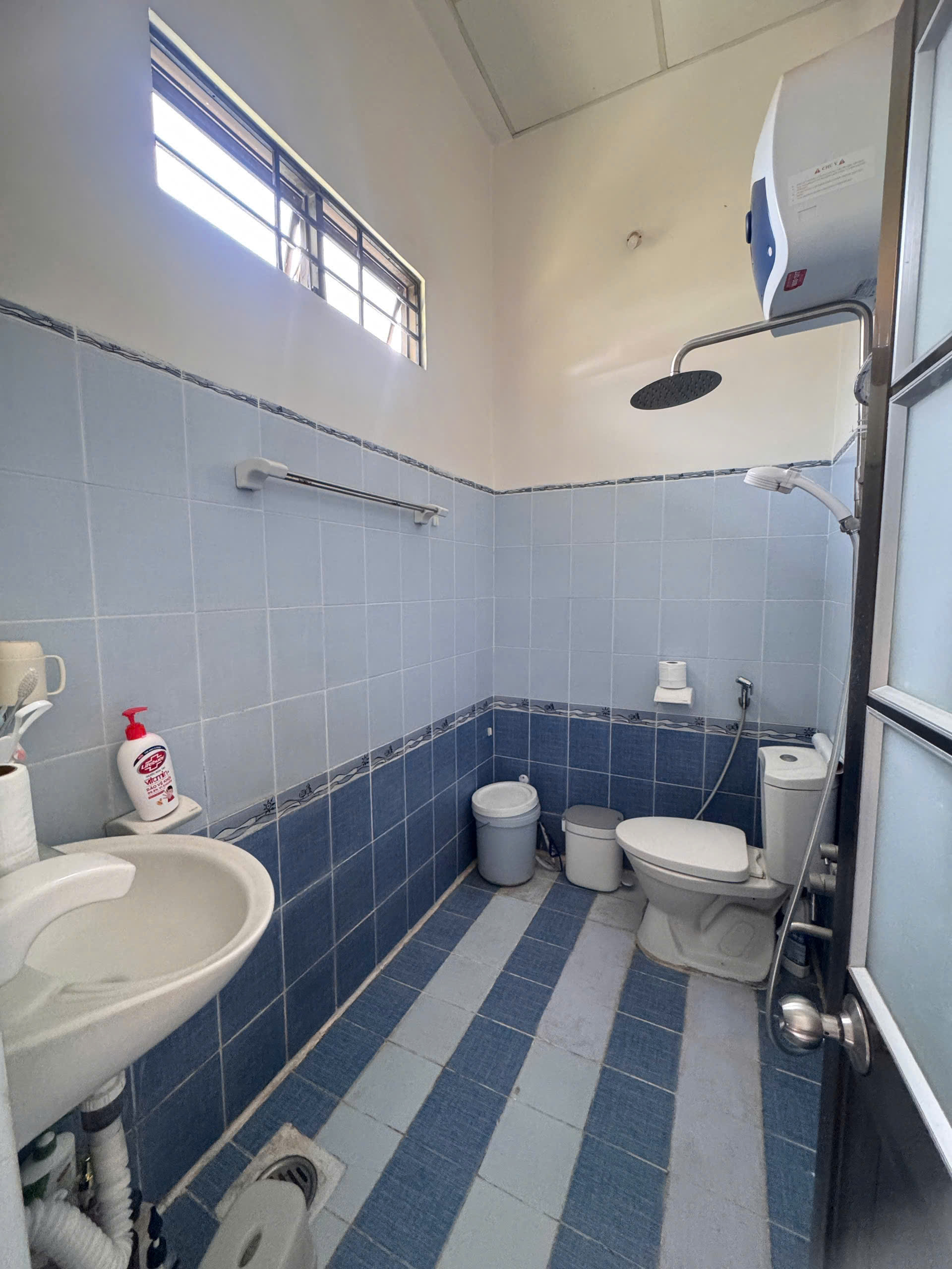 Căn nhà đẹp hẻm Thông Dã Tượng và Hoàng Diệu, cách Biển chỉ 300m.
Dt gần 70m2 Giá bán 4,8 tỷ (còn bớt)
Liên hệ: