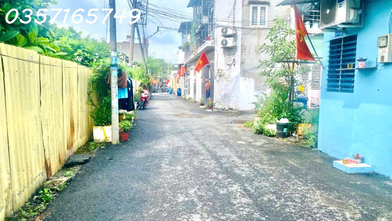 BÁN NHÀ QUẬN 9 - 50M RA NGUYỄN VĂN TĂNG - 10P RA NGÃ TƯ THỦ ĐỨC MẶT TIỀN HẺM 1 TRỤC OTO NÉ NHAU THOÀI MÁI