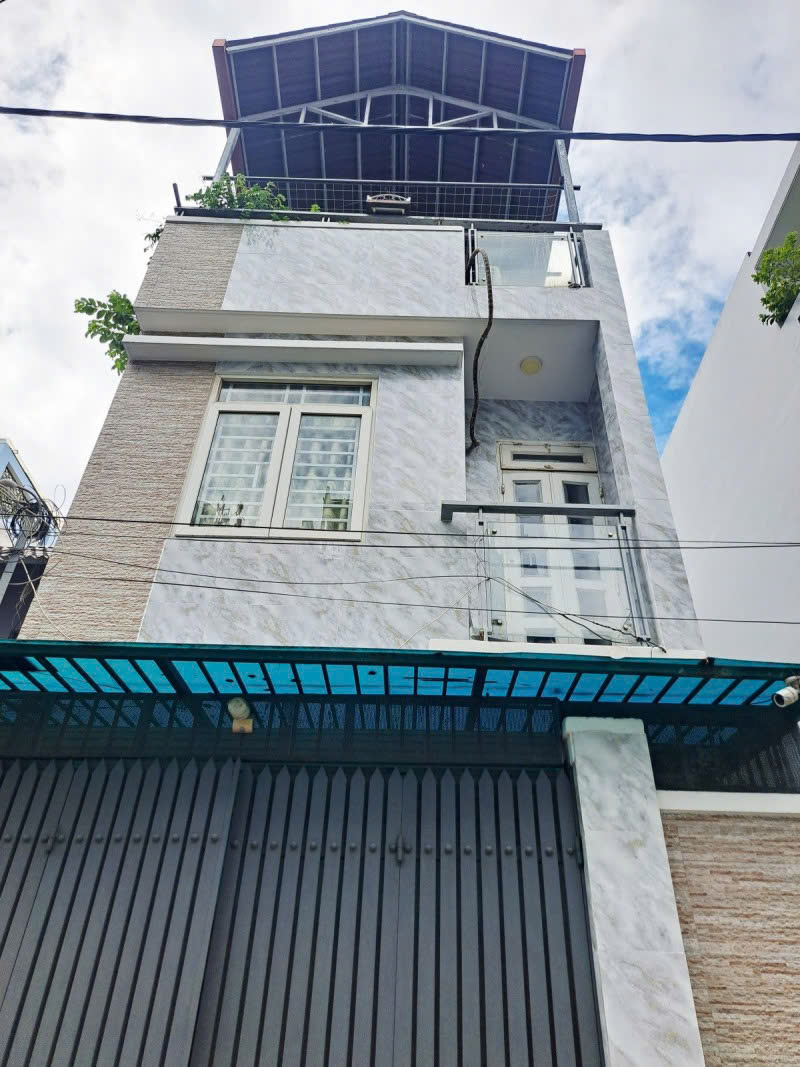 NGỘP BANK – HẺM 6M HƯƠNG LỘ 2 – Ô TÔ NGỦ TRONG NHÀ
, Nhà 3 tầng BTCT kiên cố, 3PN + 4WC + sân thượng