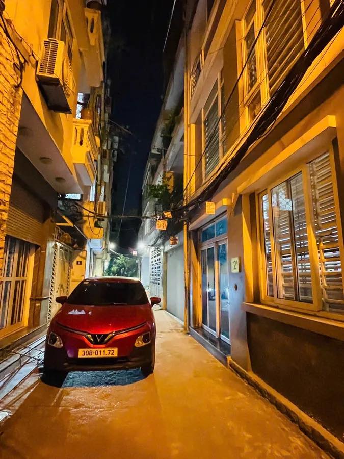 NGUYỄN VĂN CỪ DÂN XÂY 42M2, 4 TẦNG, Ô TÔ VÀO TẬN NHÀ - NHỈNH 10 TỶ CÓ BỚT