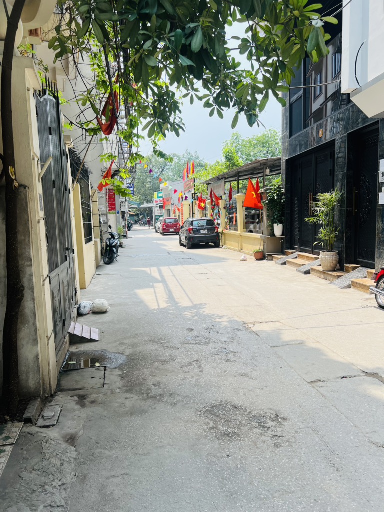 DINH THỰ PHỐ KIM GIANG – LÔ GÓC Ô TÔ TRÁNH – 7 TẦNG THANG MÁY – VỪA Ở VỪA KINH DOANH