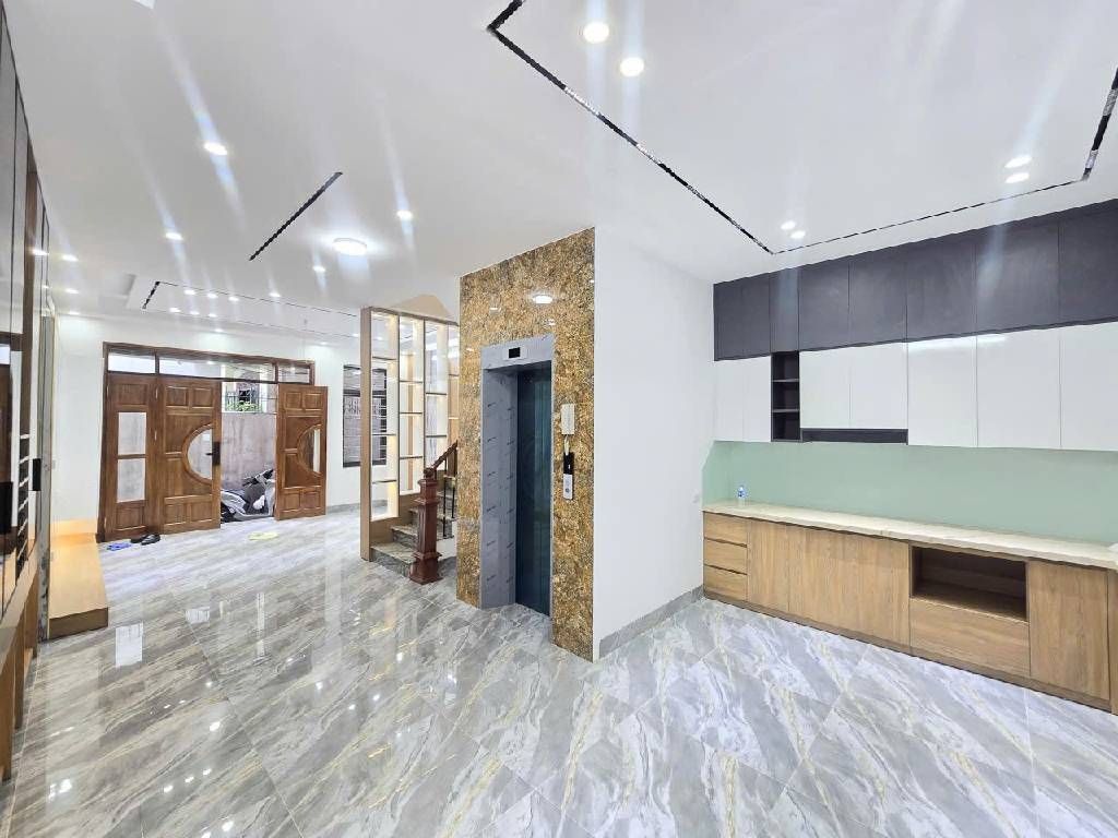 ???? Bán Nhà Trần Khát Chân – 60m² – 5 Tầng – Thang Máy