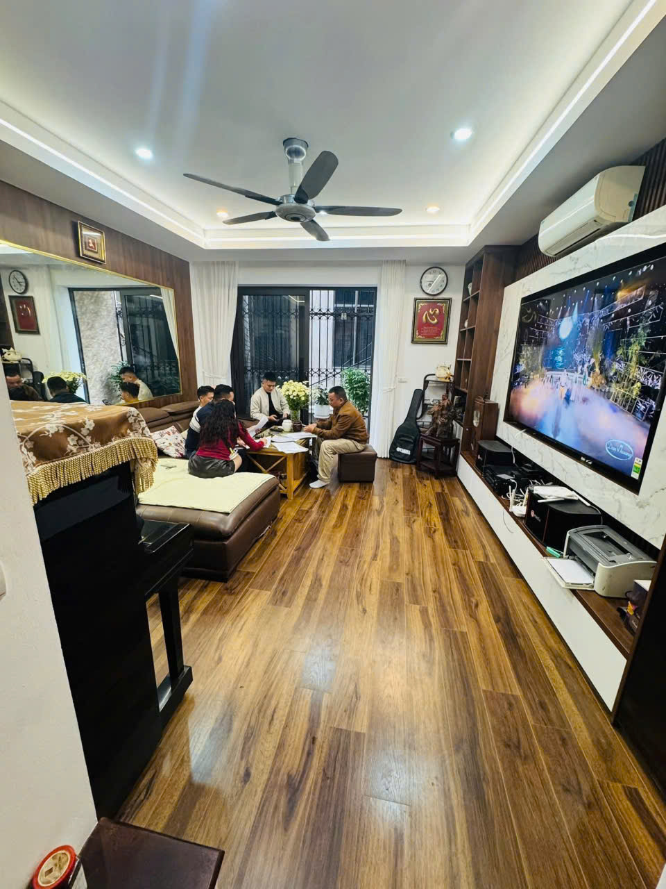 1 NHÀ RA PHỐ BẠCH MAI - GẦN CÔNG VIÊN TUỔI TRẺ - Bạch Mai 40m. 6 tầng, mặt tiền 3.6m nhỉnh  9 tỷ