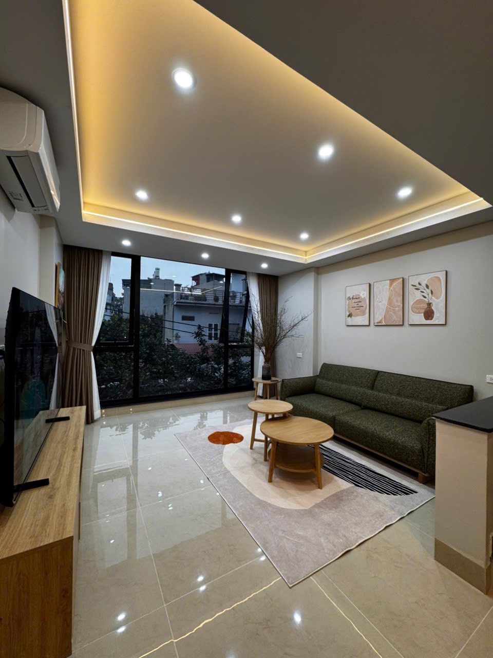 TRUNG TÂM VIỆT HƯNG 70M2, 4T DÂN XÂY, GIÁ ĐẦU TƯ 12.X TỶ, FULL NỘI THẤT