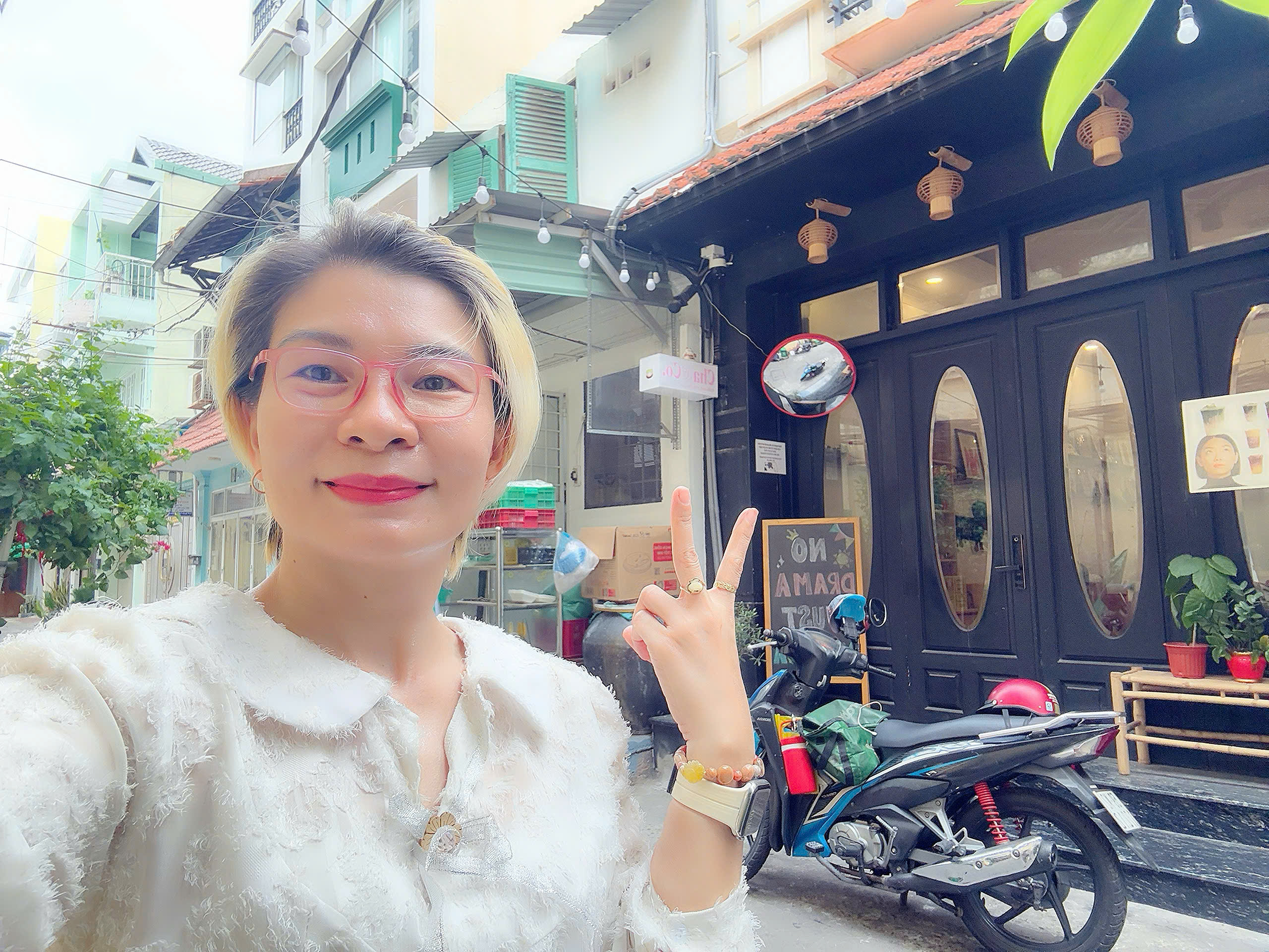 CHÍNH CHỦ BÁN ĐẤT TẶNG NHÀ 2 TẦNG - XE HƠI NGỦ TRONG NHÀ Đ.NGUYỄN TRÃI, QUẬN 1 - HDT 16TR/TH - * LIÊN HỆ GIANG GIANG: 0938676685