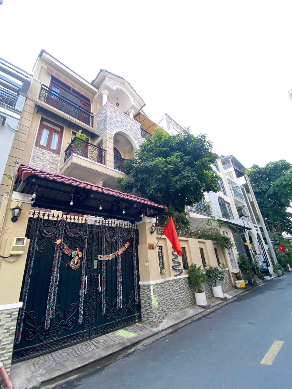 Bán nhà mặt tiền Trúc Đường, Thảo Điền, 115m2, view sông, CTXD Hầm 5 tầng, 34.9 tỷ
