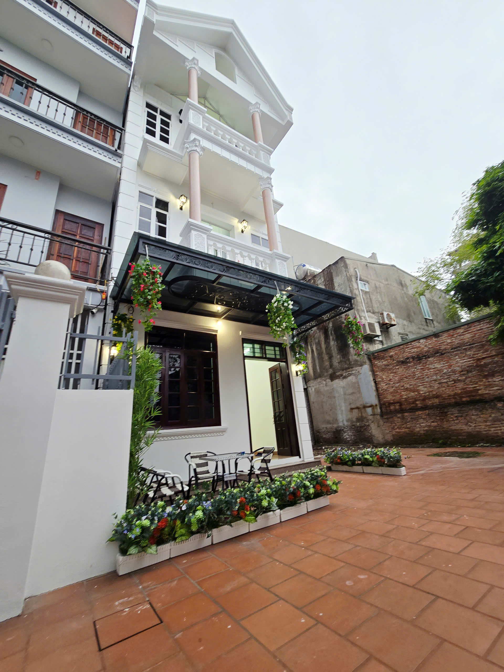 PHÚC LỢI – 52/62M² – 3 TẦNG – 3PN – CÓ SÂN