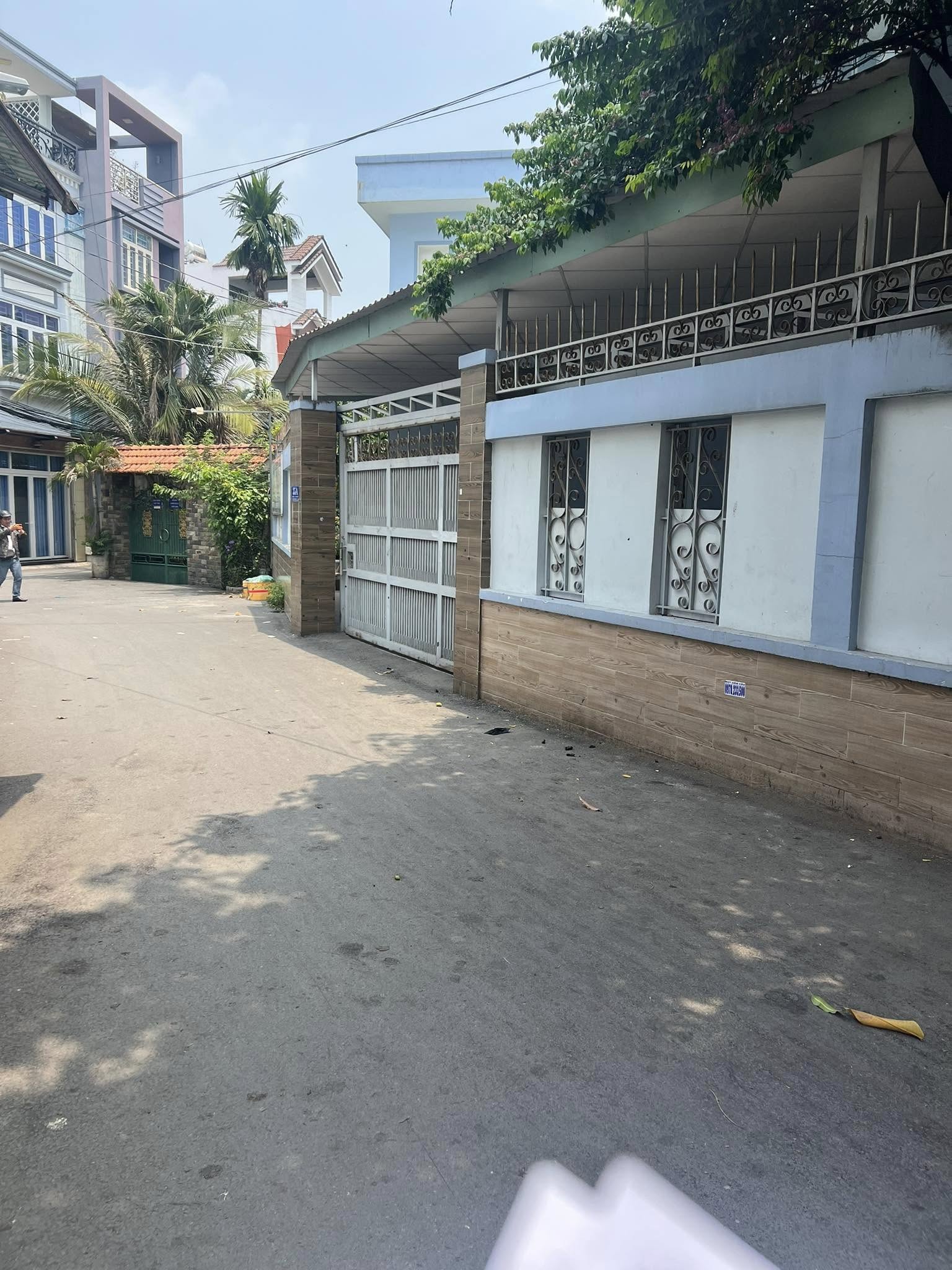 Bán nhà đẹp đường Nguyễn Duy Trinh,Long Trường,Quận 9, nhỉnh 5 tỷ LH Tâm nhà đẹp 0849 131 413