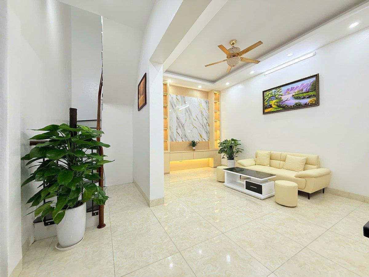 CHỈ 1 CĂN DUY NHẤT 33M – KHÔNG CÓ CĂN THỨ 2 TRONG TẦM GIÁ GẦN 7 TỶ NHÀ ĐẸP Ở LUÔN- THOÁNG MÁT TRUNG TÂM QUẬN HAI BÀ TRƯNG ,