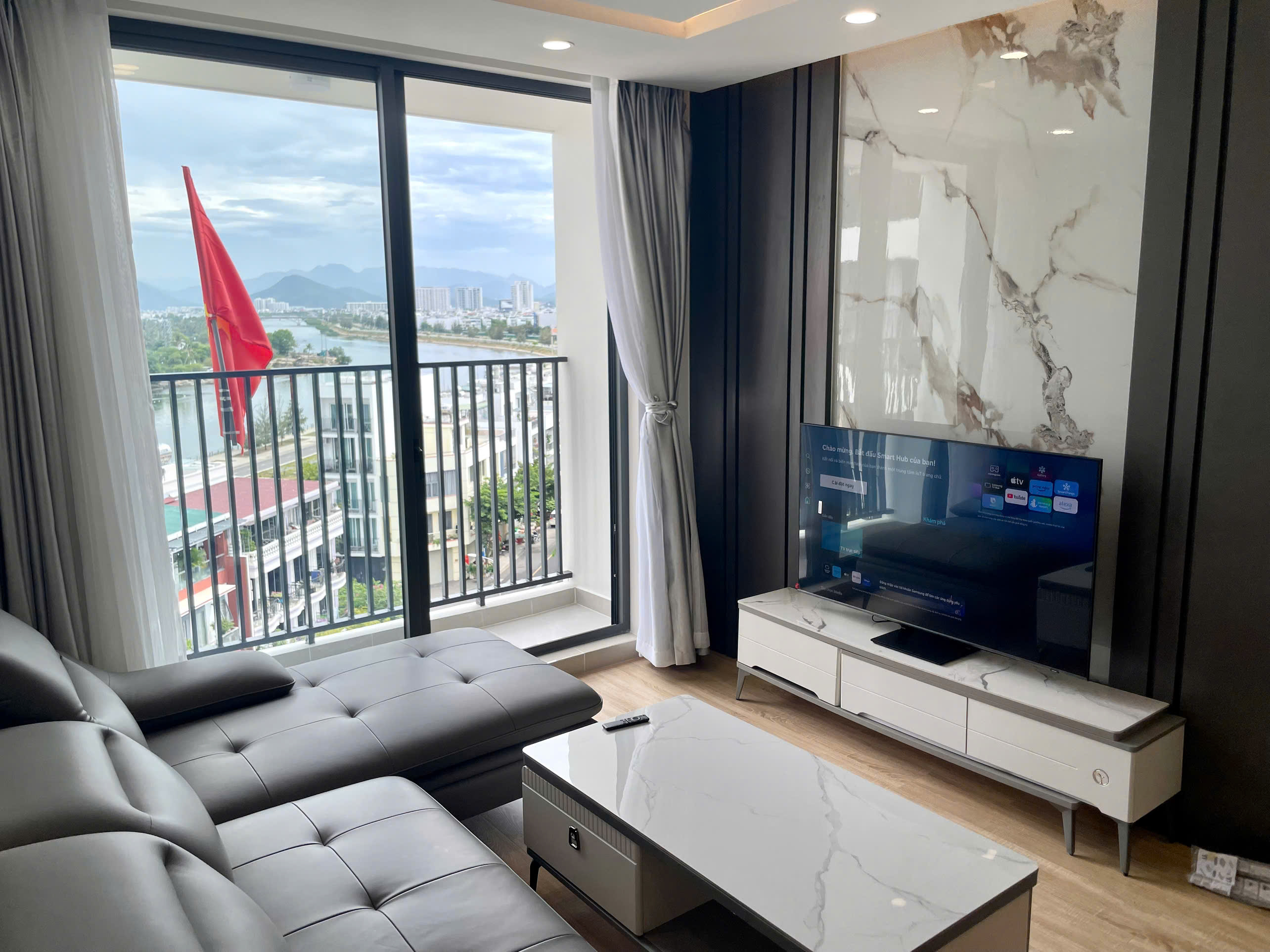 Bán căn góc CT2 VCN Phước Long Diện tích: 72m² 
Giá bán: 3tỷ990 (bao sang tên, ko 5%) vui lòng lh e Trang