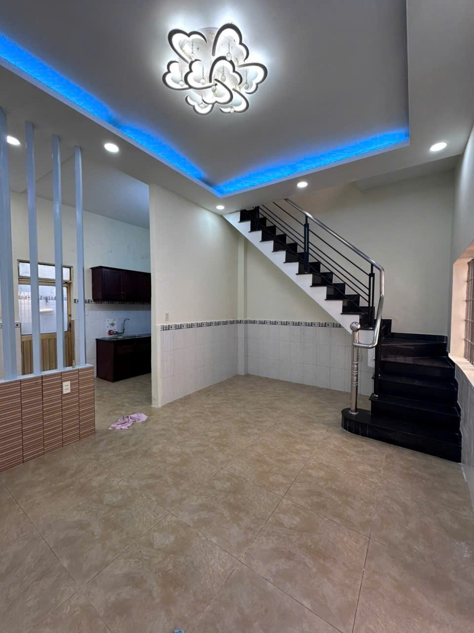 ????‍???? NHÀ ĐẸP GIÁ TỐT - NGANG 4.5M – HẺM XE HƠI GIÁP PHẠM THẾ HIỂN – CHỈ 4.9 TỶ! ????‍????