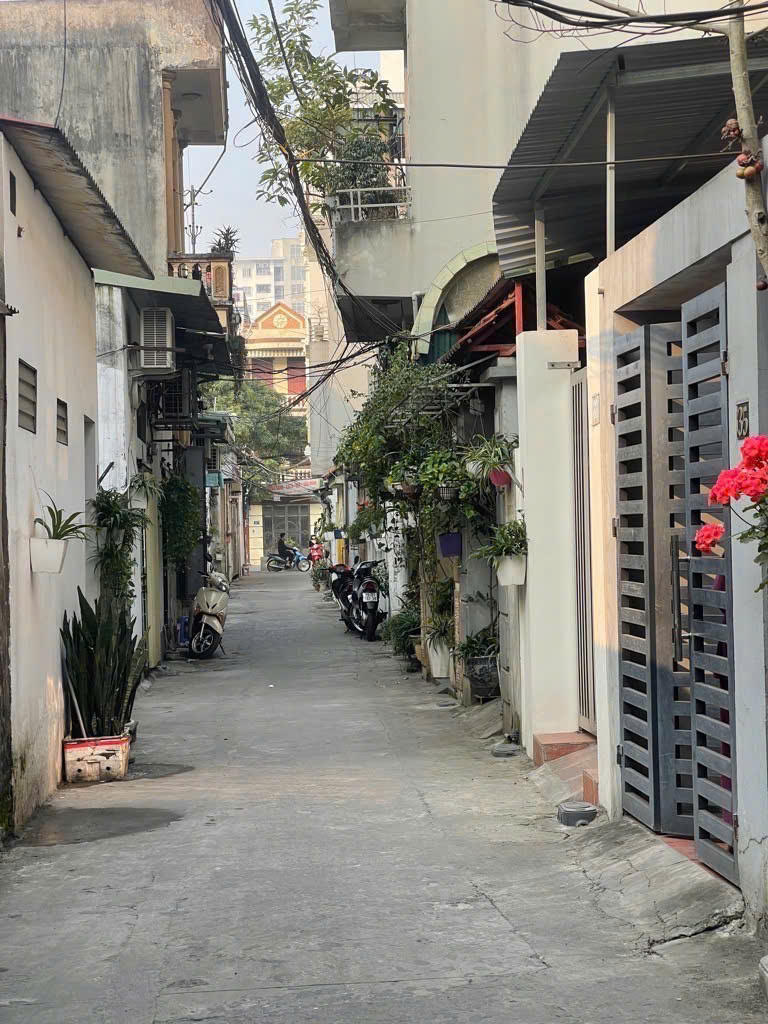 ???? BÁN NHÀ NGÕ Ô TÔ THÔNG – VỊ TRÍ ĐẸP – DÒNG TIỀN ỔN ĐỊNH ????
???? Ngô Gia Tự – 50m²  MT 3.6m  C4  Giá 7.45 TỶ – Long Biên