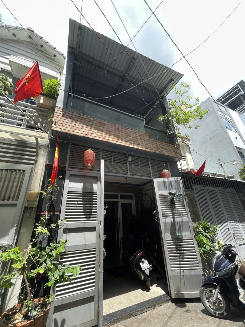 Gần ĐH Công Thương Nhà Đẹp Giá Chuẩn Tân Phú Trệt+Lầu BTCT Chỉ 5 Đồng 7