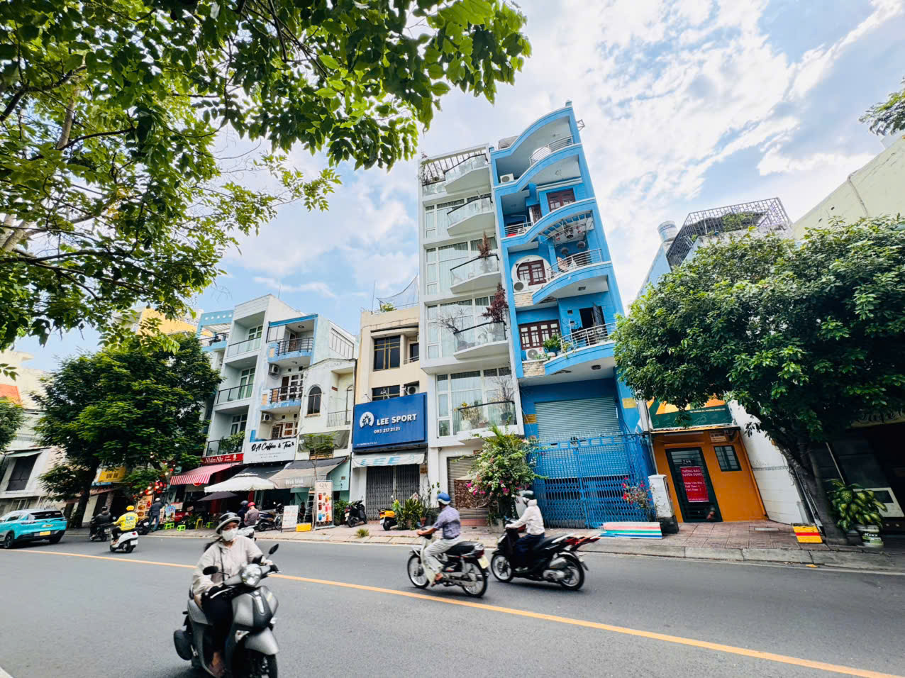 QUẬN 3: BÁN TÒA NHÀ 6 TẦNG CÓ HẦM MẶT TIỀN KINH DOANH 2 CHIỀU TRƯỜNG SA, P.NHIÊU LỘC- NHÀ 2 MT- MT SAU XE HƠI ĐẬU CỬA VÔ TƯ- 0938676685B CHÍNH CHỦ CHÀO CHỈ 35T