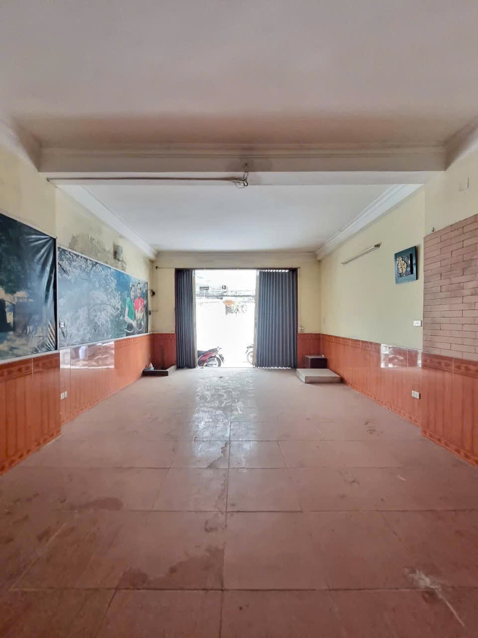 Định Công 90m chỉ 9,6 tỷ, sổ đỏ đẹp, ô tô gần cửa, ngõ thẳng, mặt tiền rộng