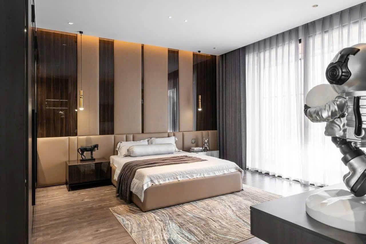 BÁN 2 CĂN MẶT PHỐ HOÀNG NHƯ TIẾP – LONG BIÊN ????
???? Vị trí trung tâm, đón sóng Cầu Trần Hưng Đạo – Cầu Chương Dương