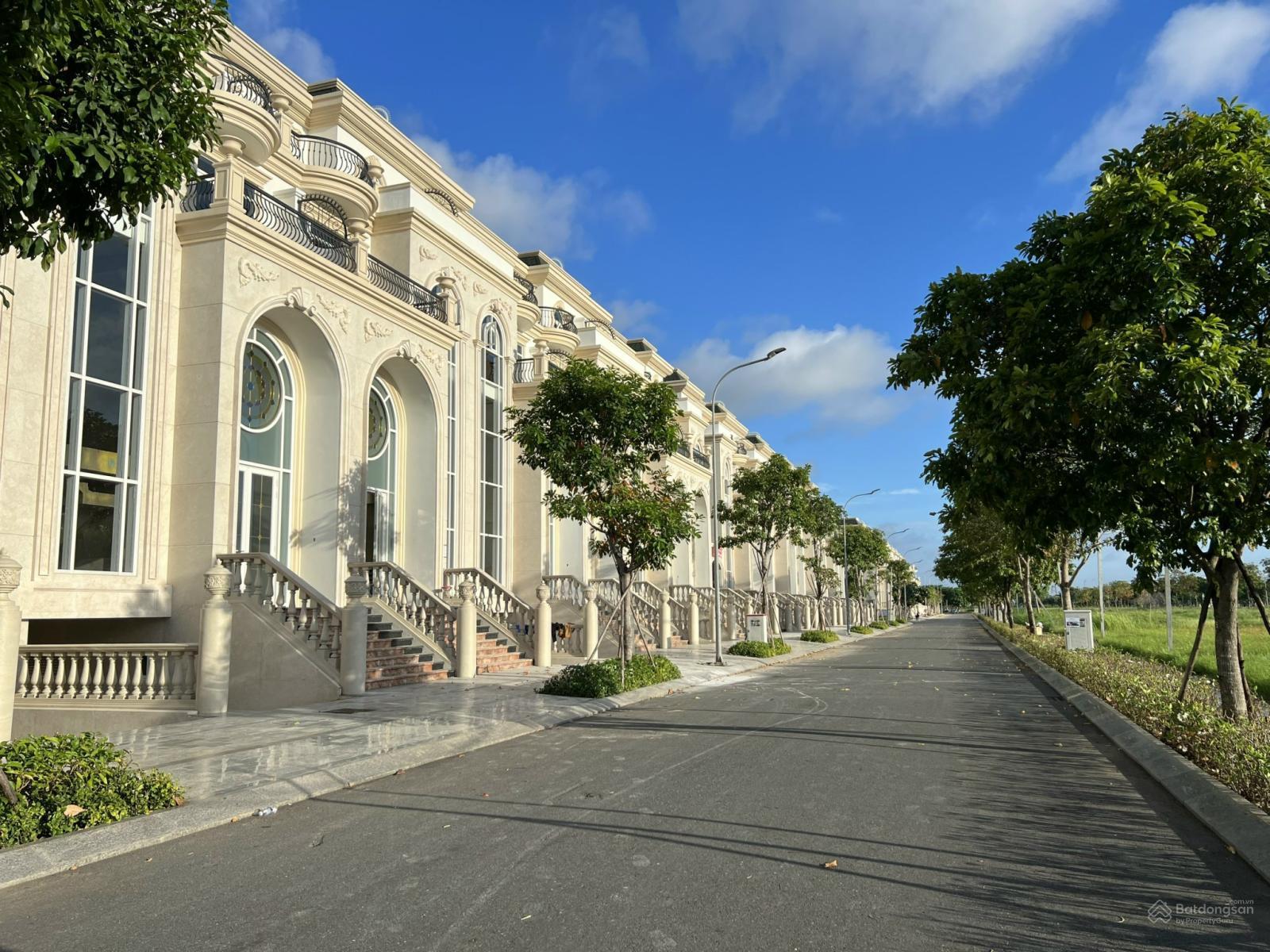 Bán iệt Thự Sun Lake View Vạn Phúc City 161m2 1 Hầm 5 Tầng Lầu Giá Chỉ 45 Tỷ