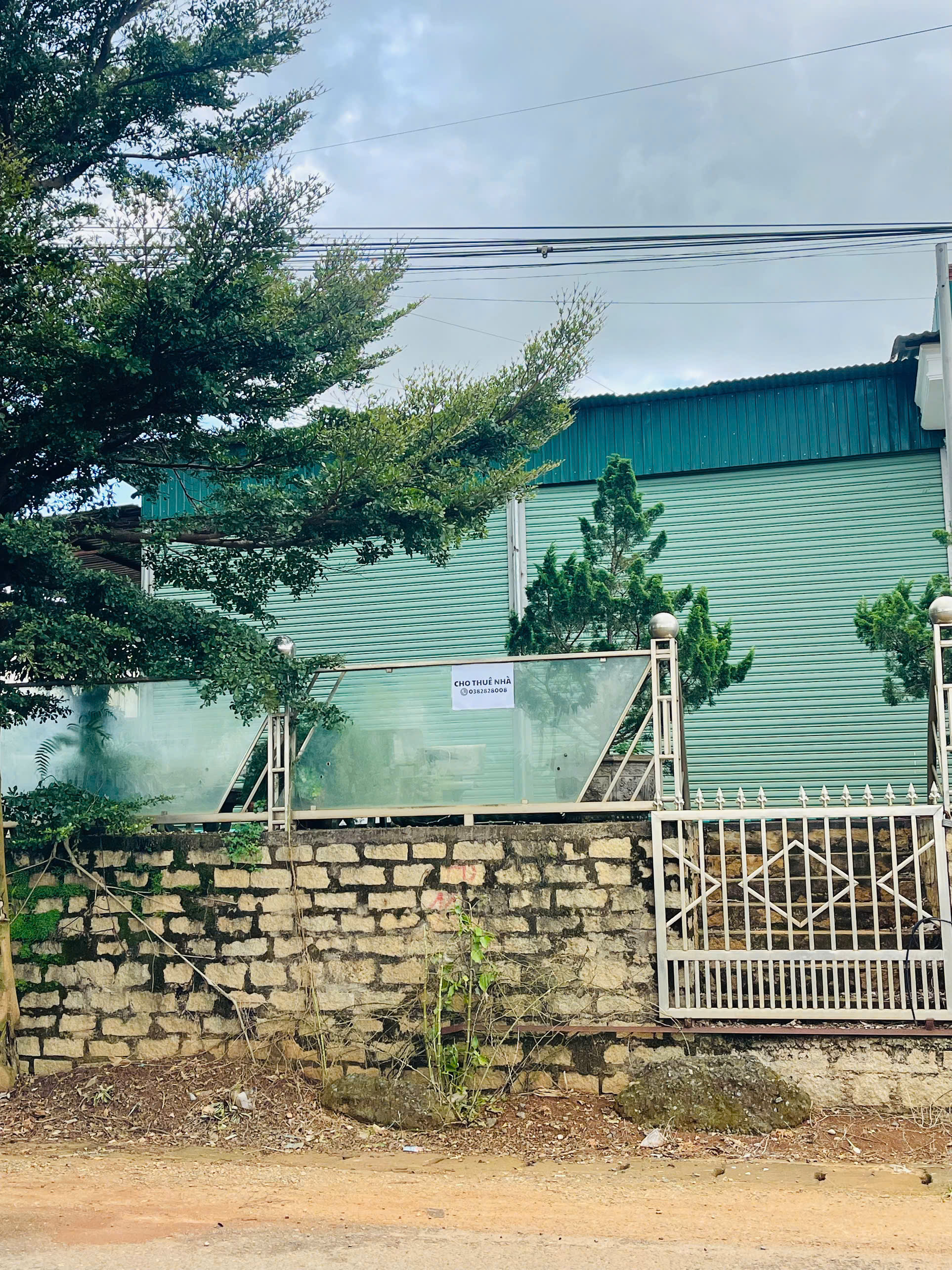 NHÀ ĐẤT QUẢNG LẬP – GẦN CHỢ – 2 MẶT TIỀN ĐẸP