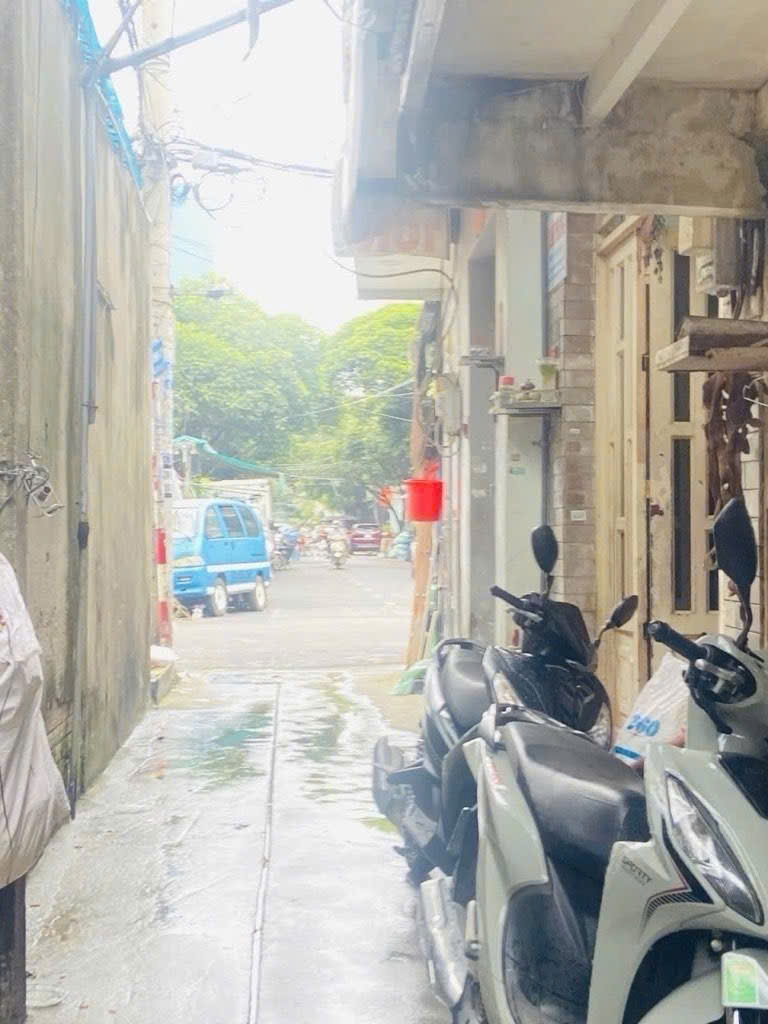 Hẻm 1 Sẹc - 3 Tỷ Nhỉnh - Tân Phú - Nở Hậu - 36M2 - 2PN