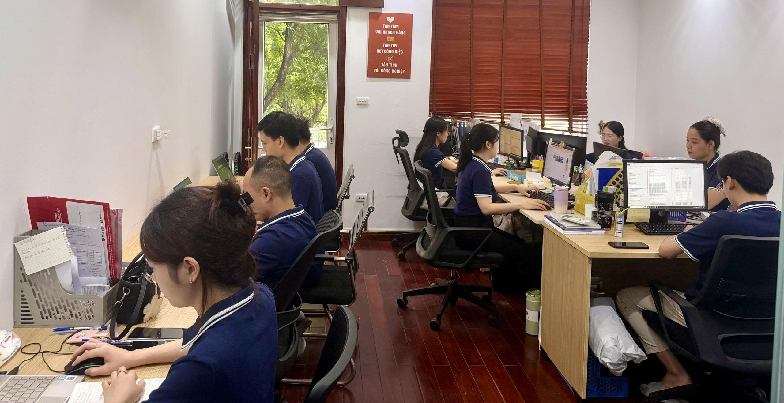 CÔNG TY TNHH GIẢI PHÁP CÔNG NGHỆ ECALL TUYỂN DỤNG - HÀ ĐÔNG, HÀ NỘI