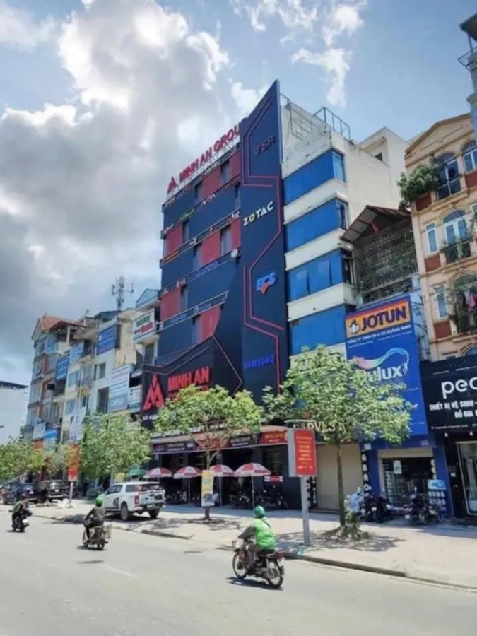 Hàng Hiếm Phố Trường Chinh! Bán Gấp Tòa Nhà LÔ GÓC 8 Tầng - Mặt Tiền 8M - Full Pháp Lý PCCC!