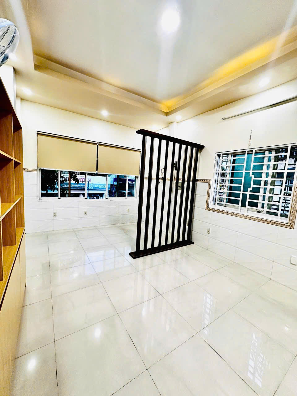 CHO THUÊ VĂN PHÒNG ĐẸP – TRUNG TÂM ĐƯỜNG BẠCH ĐẰNG, CÁCH SÂN BAY TSN 2KM