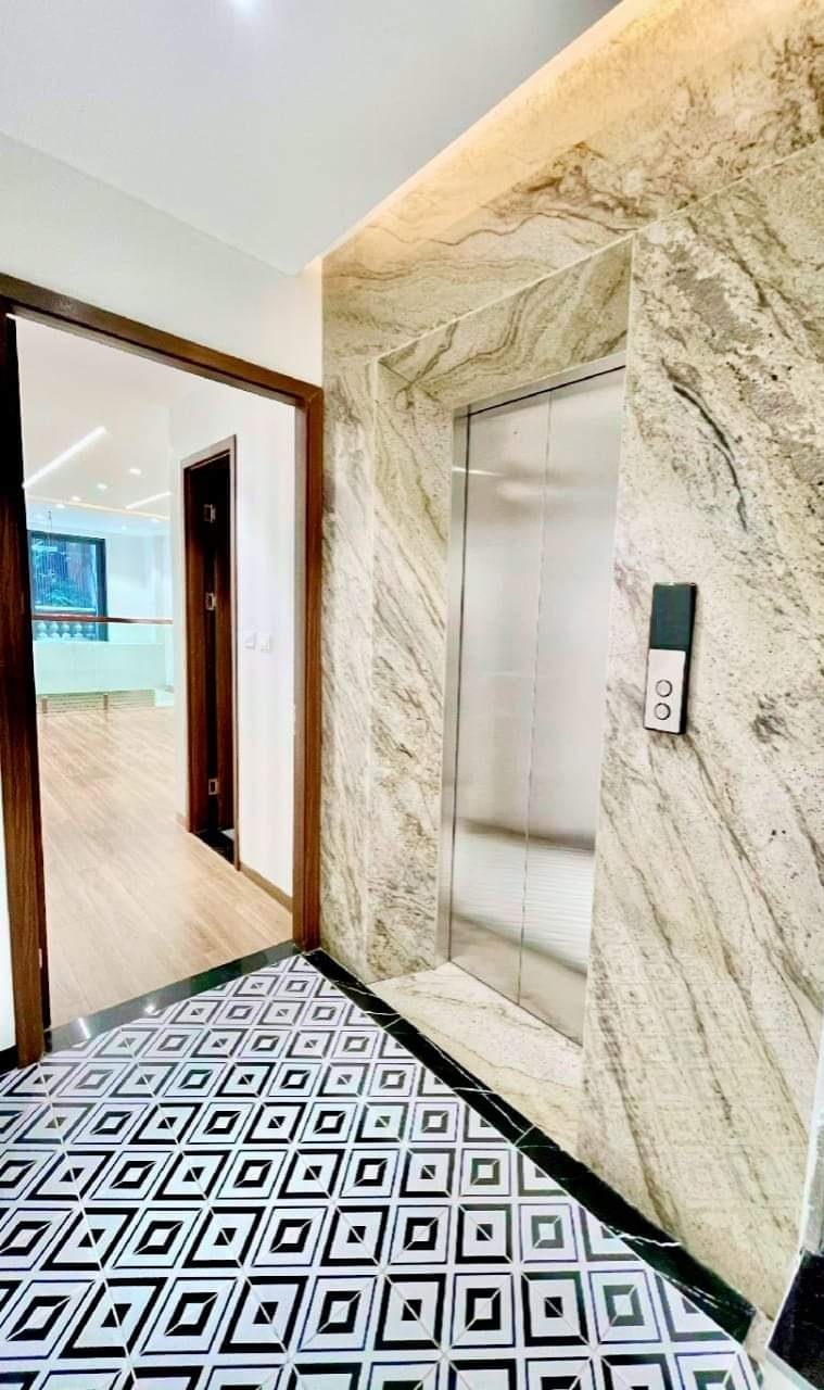 Tôi Cho thuê nhà mới, căn góc, Lương Định Của, 107m2x 5T vỉa hè 29 Tr